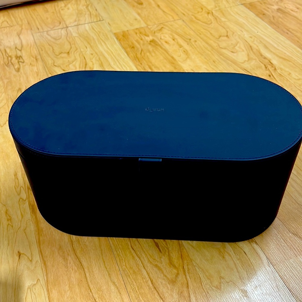 Dyson airwrap storage case.